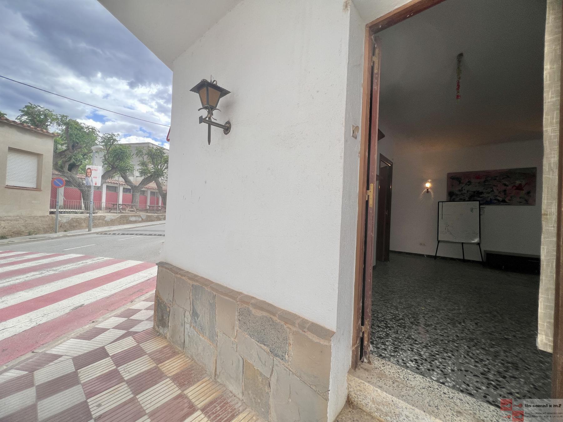 For sale of house in Sant Llorenç d Hortons