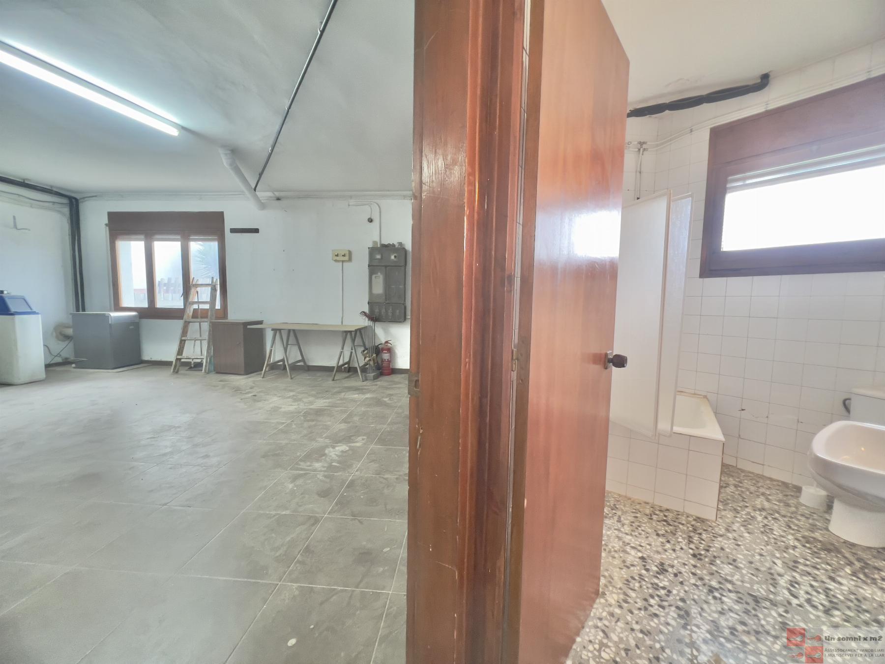 For sale of house in Sant Llorenç d Hortons
