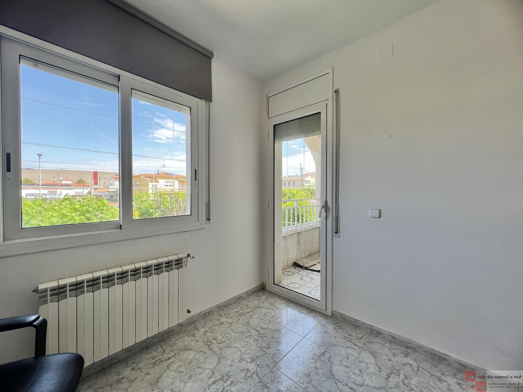 For sale of house in Piera