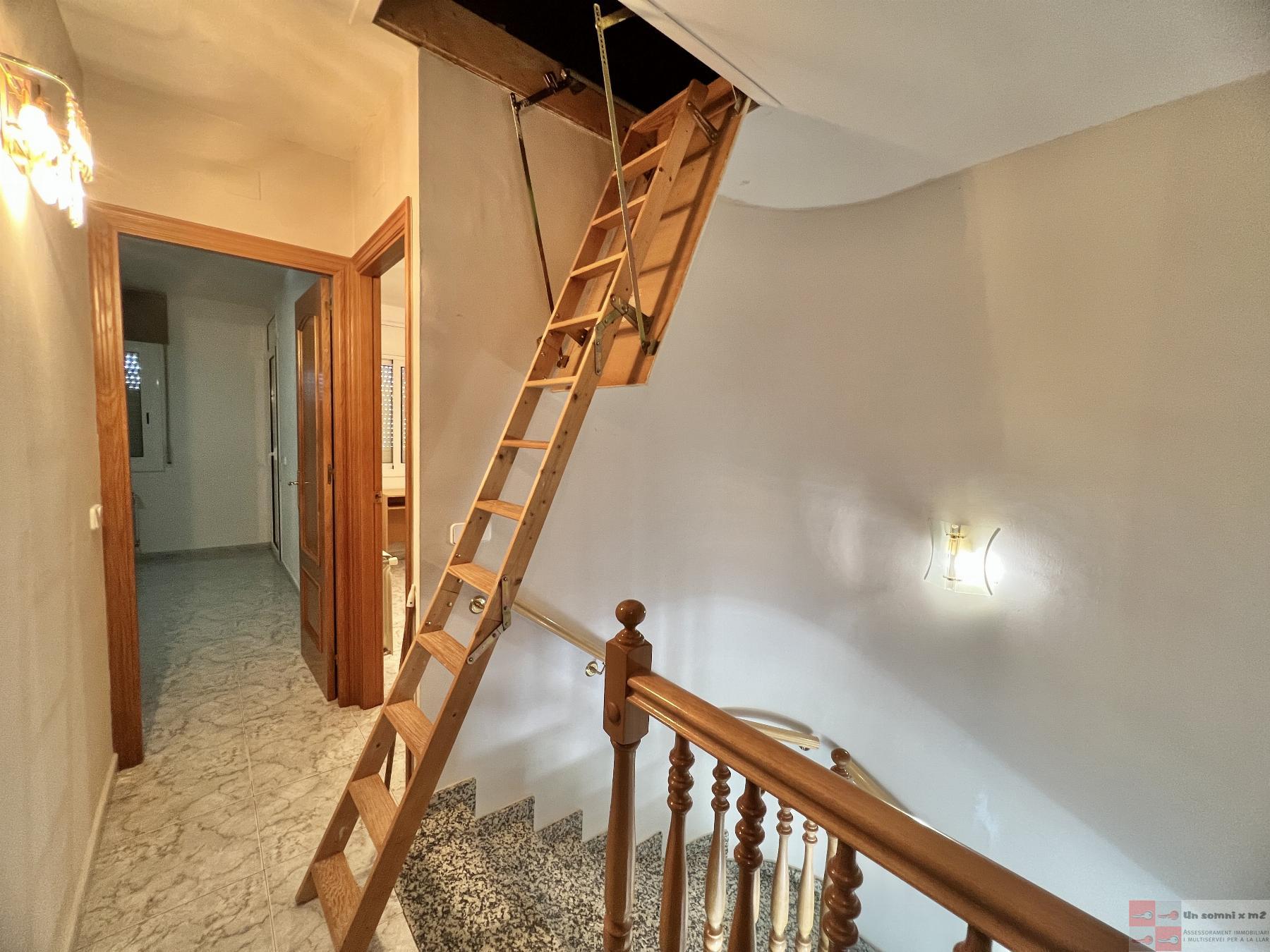 For sale of house in Piera