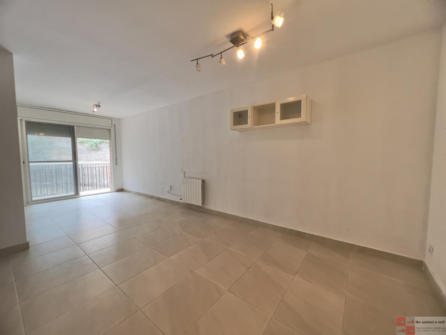For sale of flat in Piera