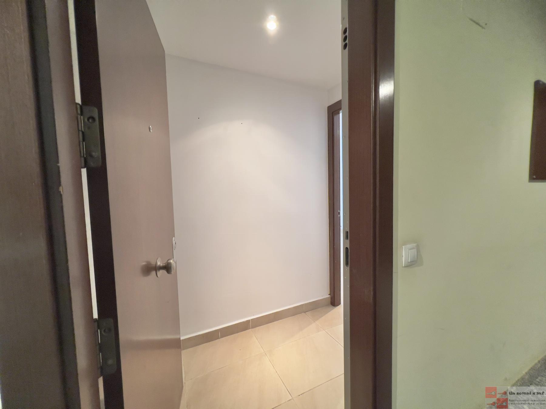 For sale of flat in Piera