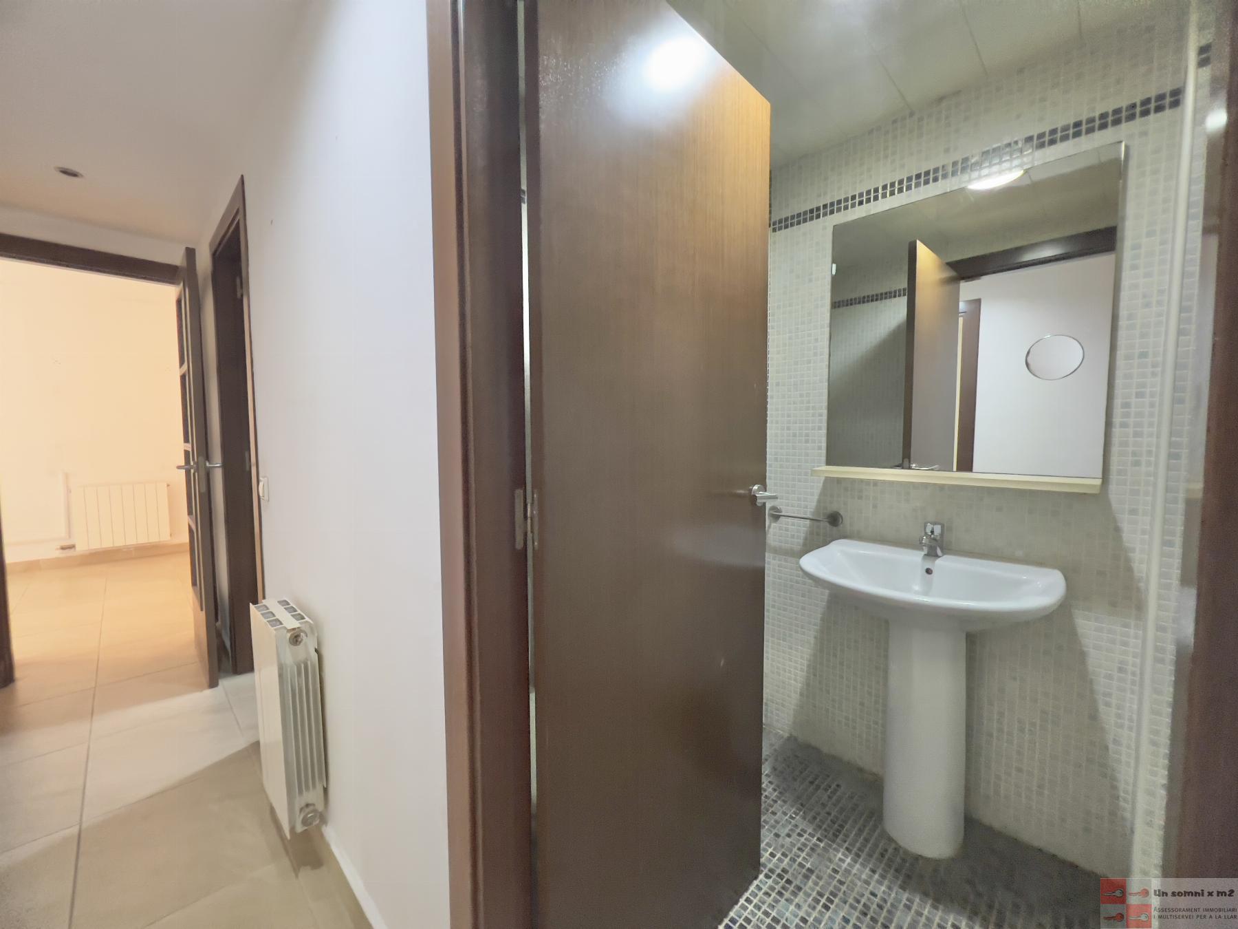 For sale of flat in Piera