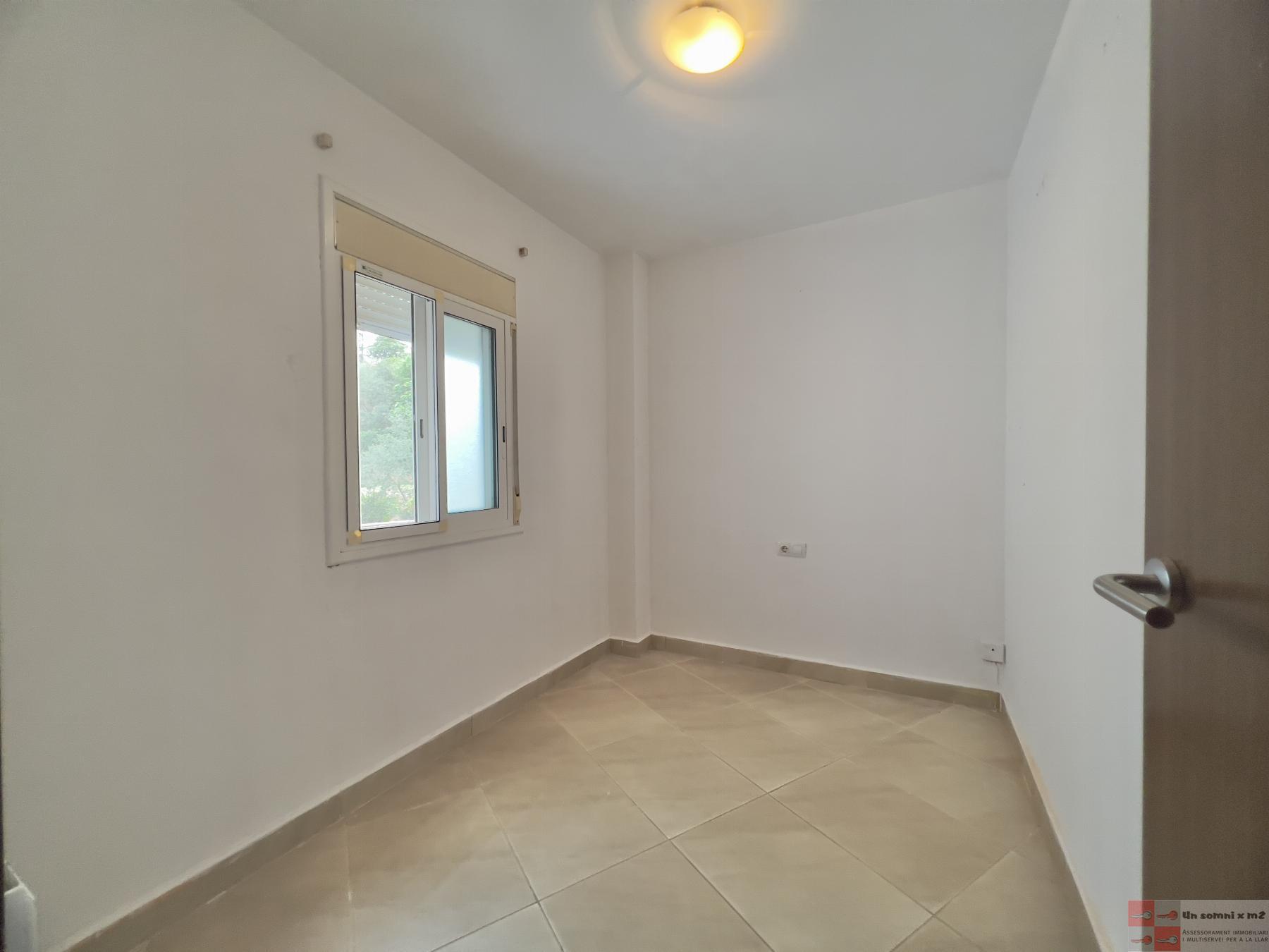 For sale of flat in Piera