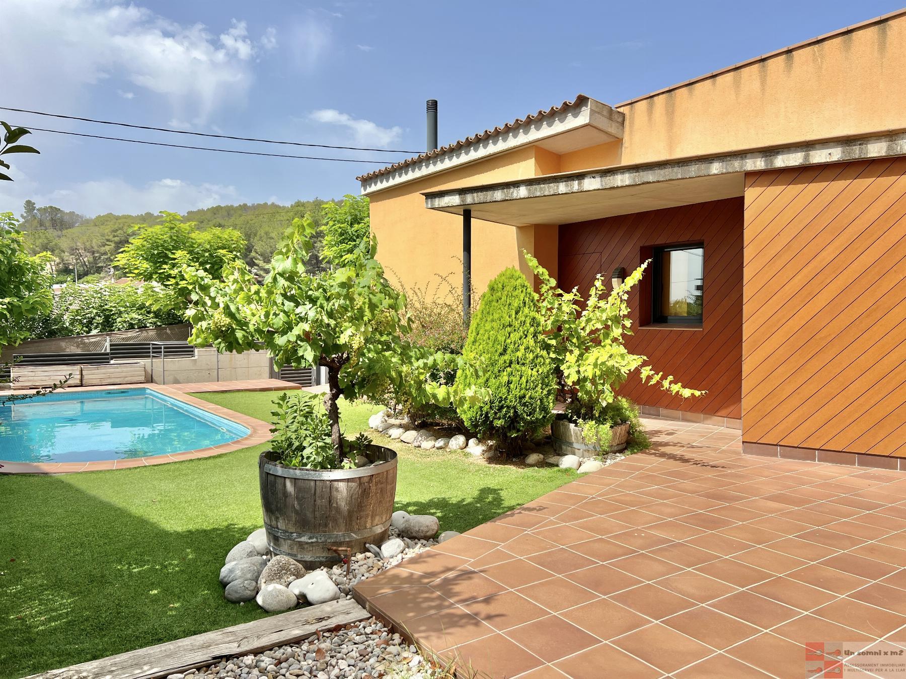 For sale of house in Piera