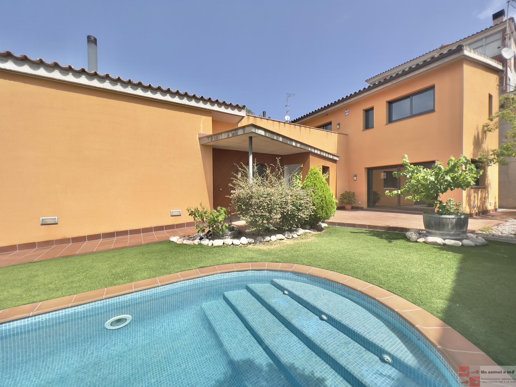 For sale of house in Piera