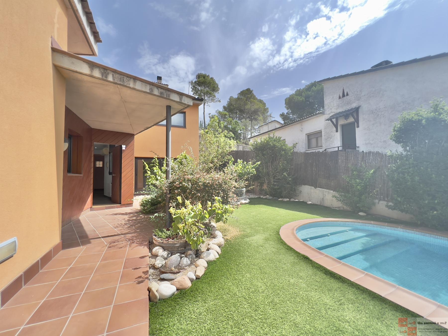 For sale of house in Piera