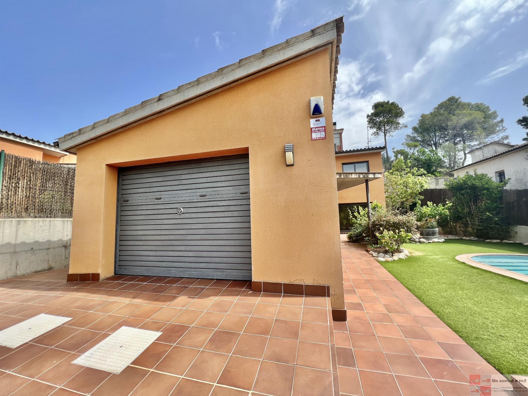 For sale of house in Piera