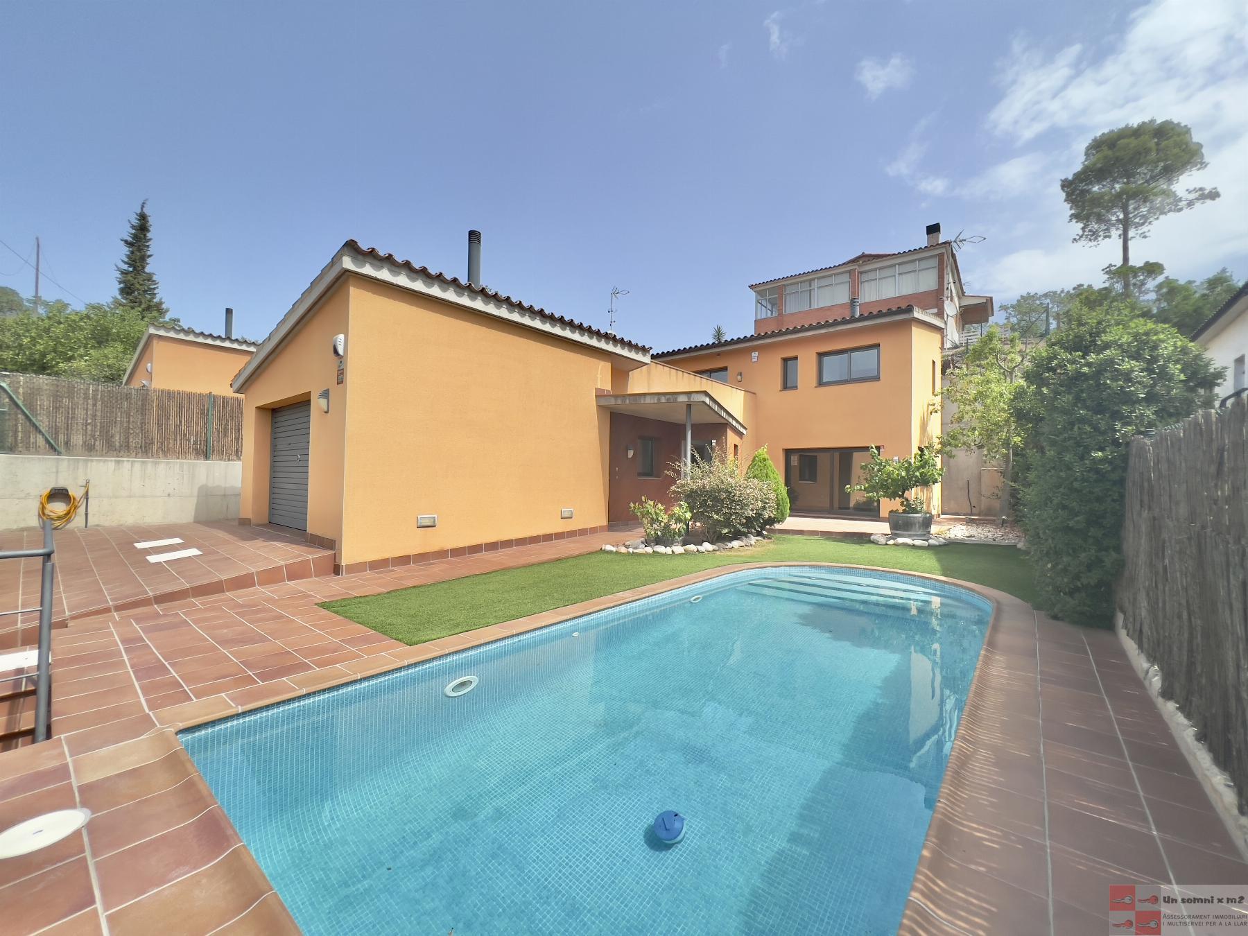 For sale of house in Piera