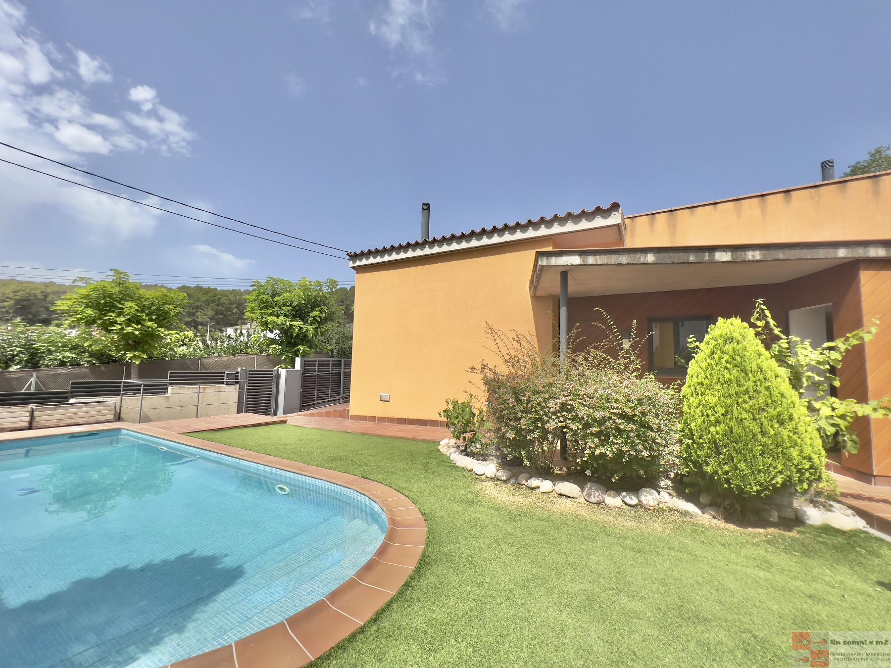 For sale of house in Piera