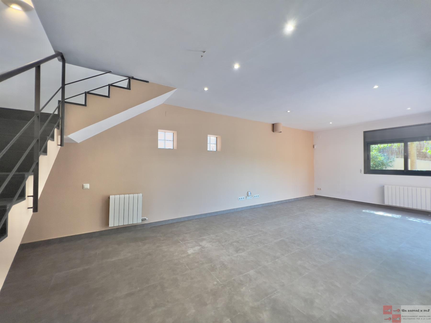 For sale of house in Piera