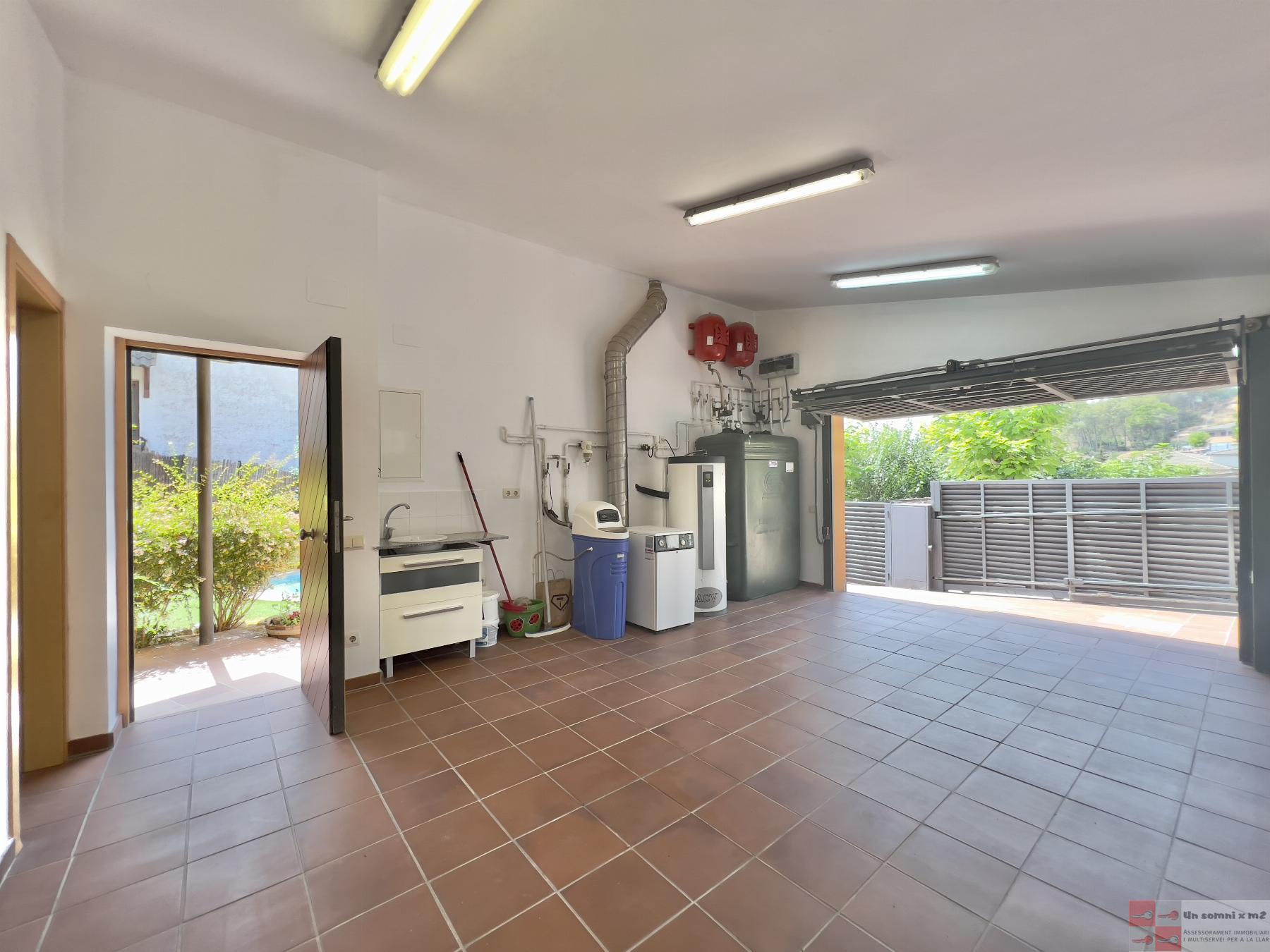 For sale of house in Piera