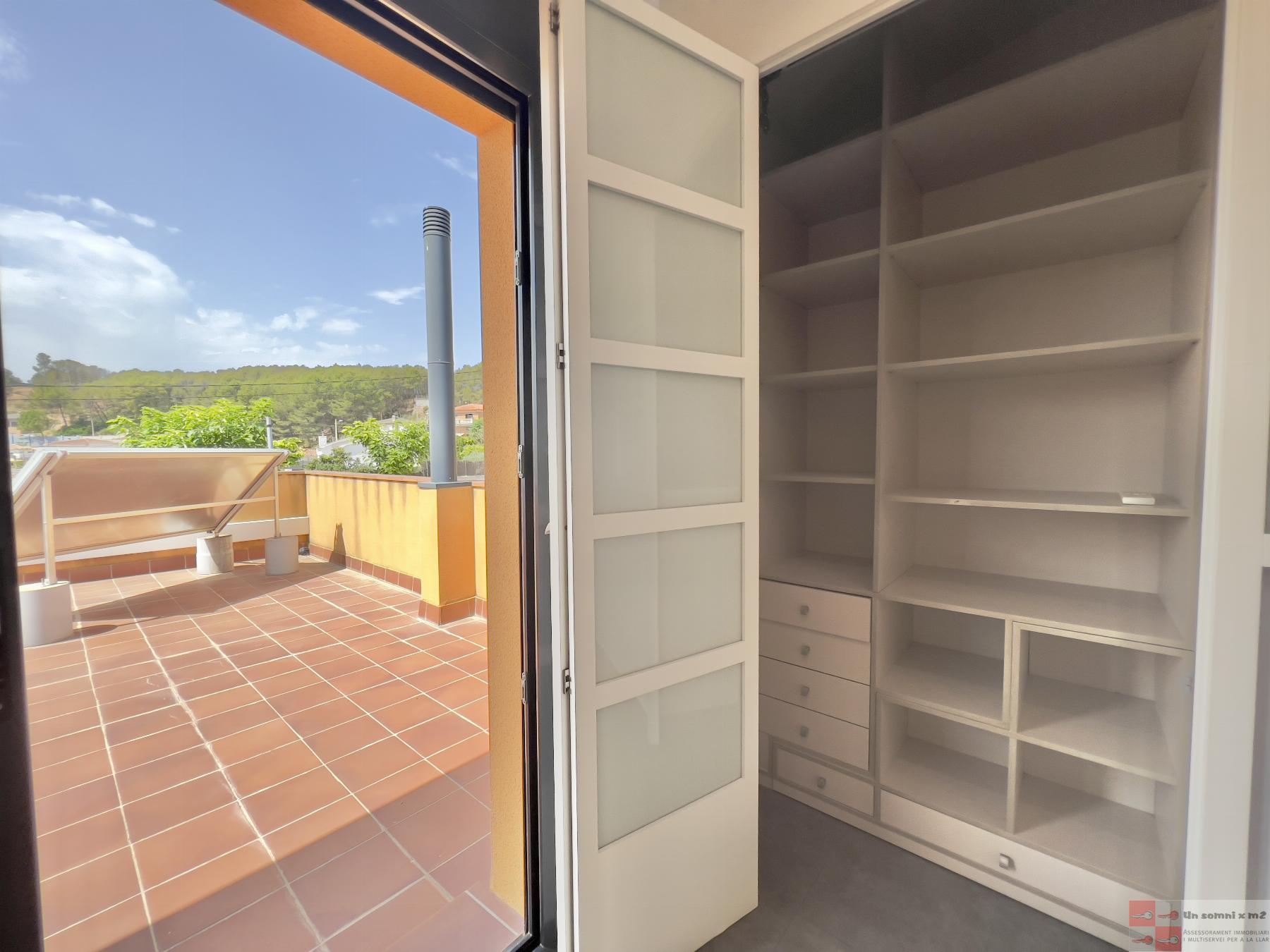 For sale of house in Piera