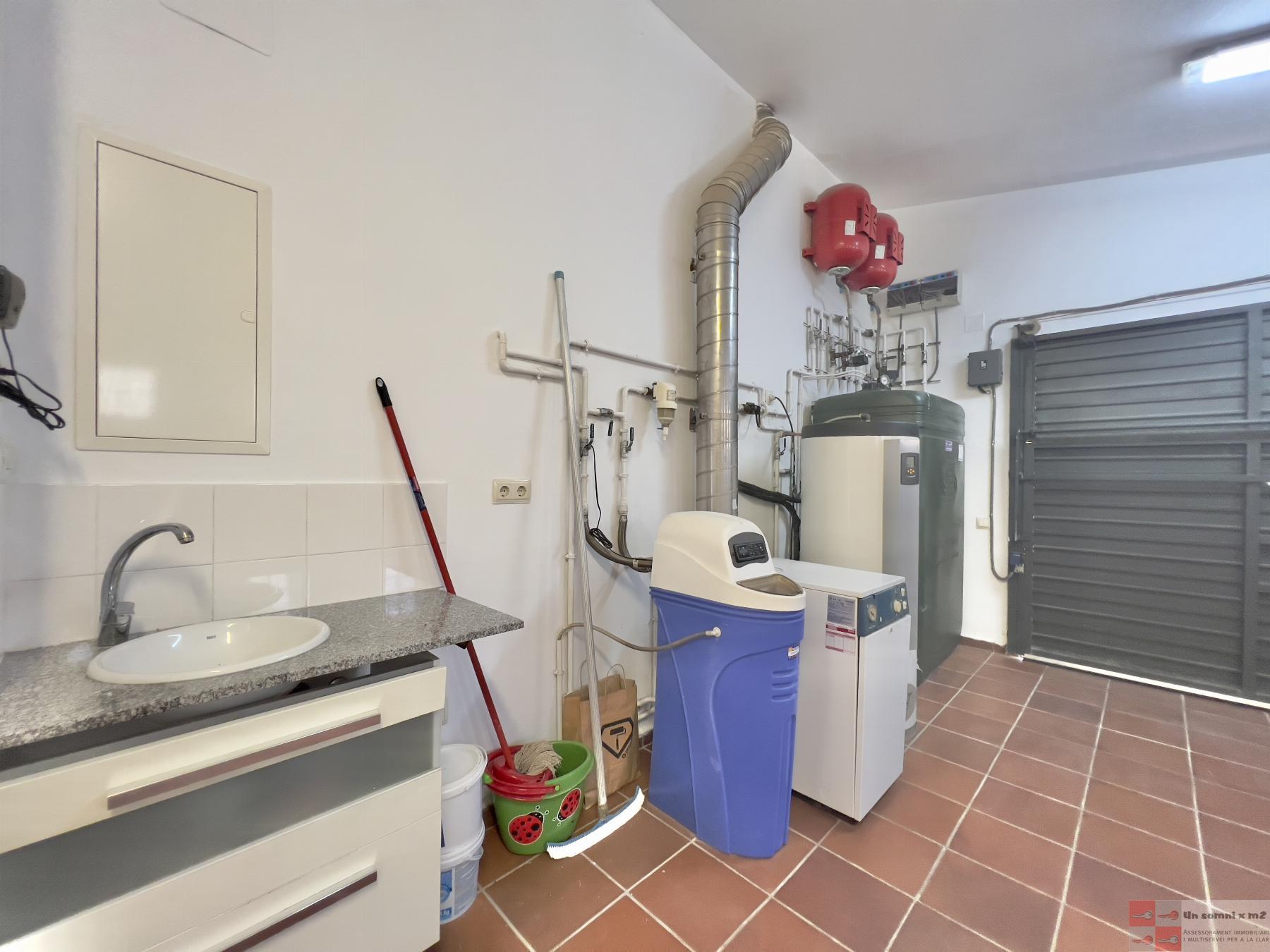 For sale of house in Piera