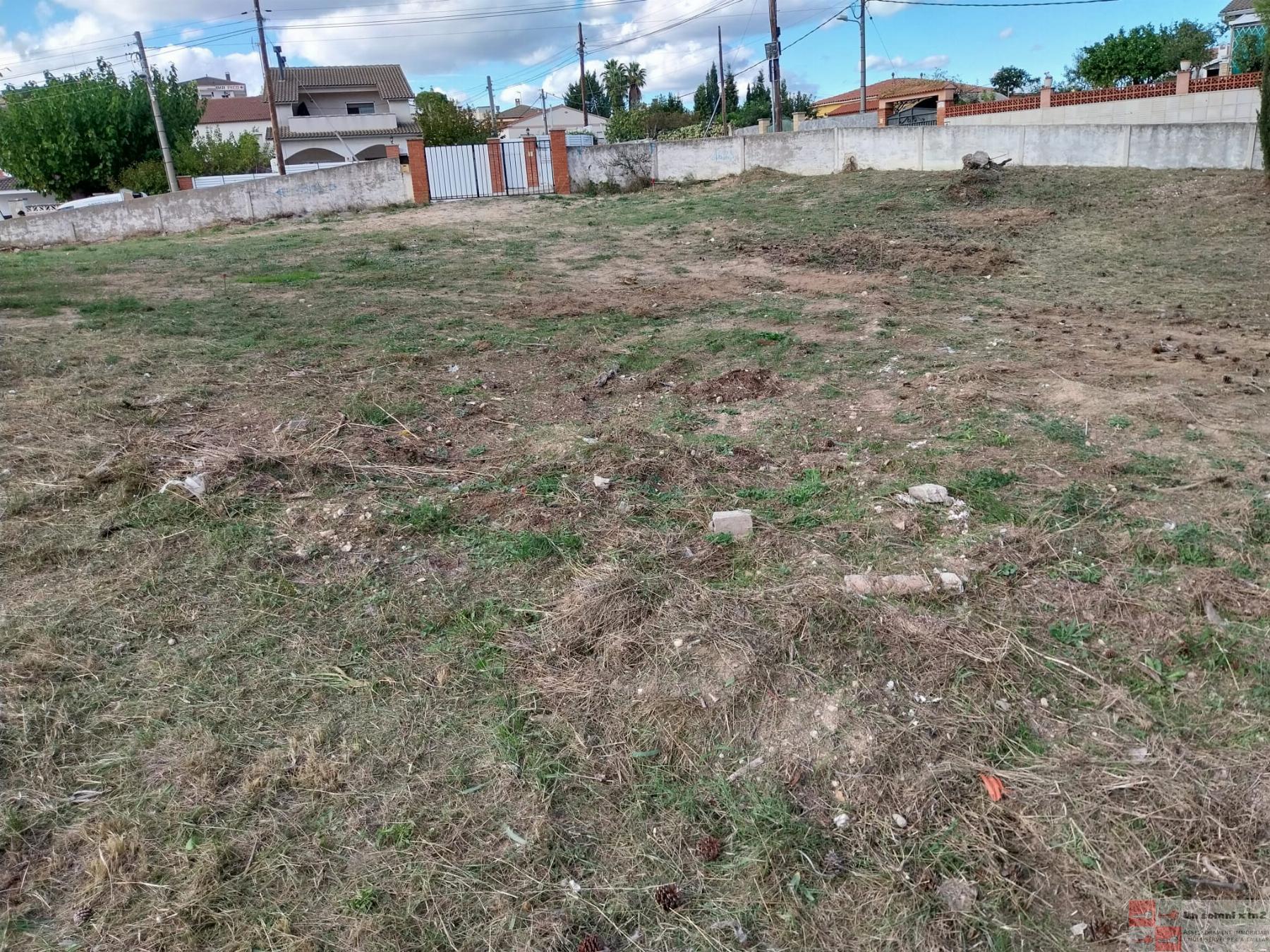 Venta de terreno en Piera