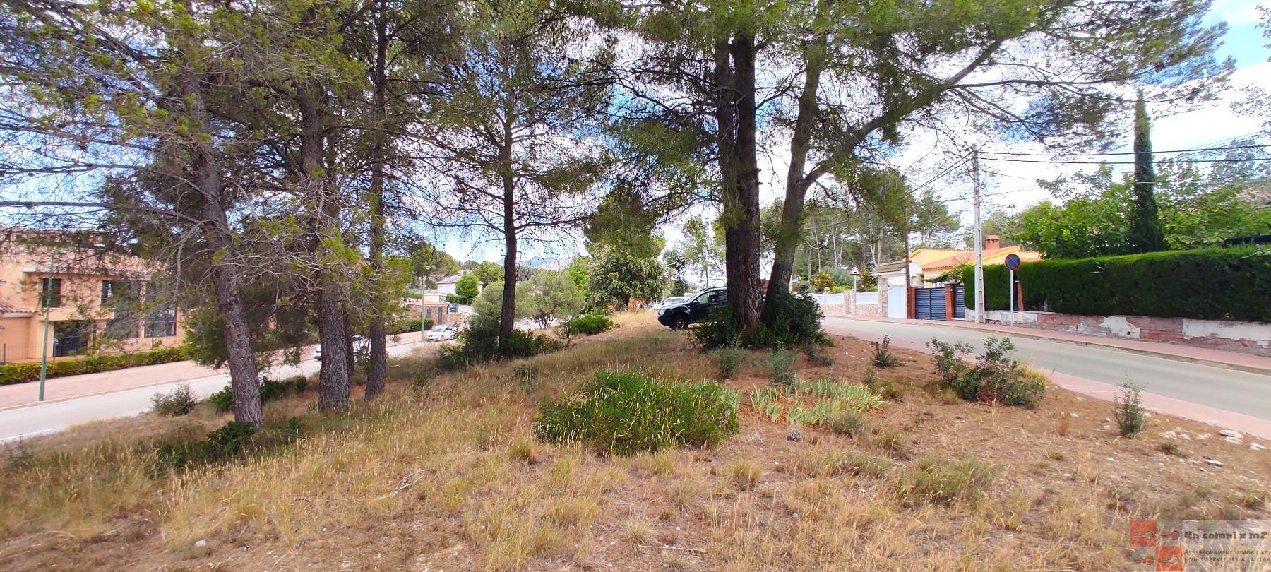 For sale of land in Sant Esteve Sesrovires