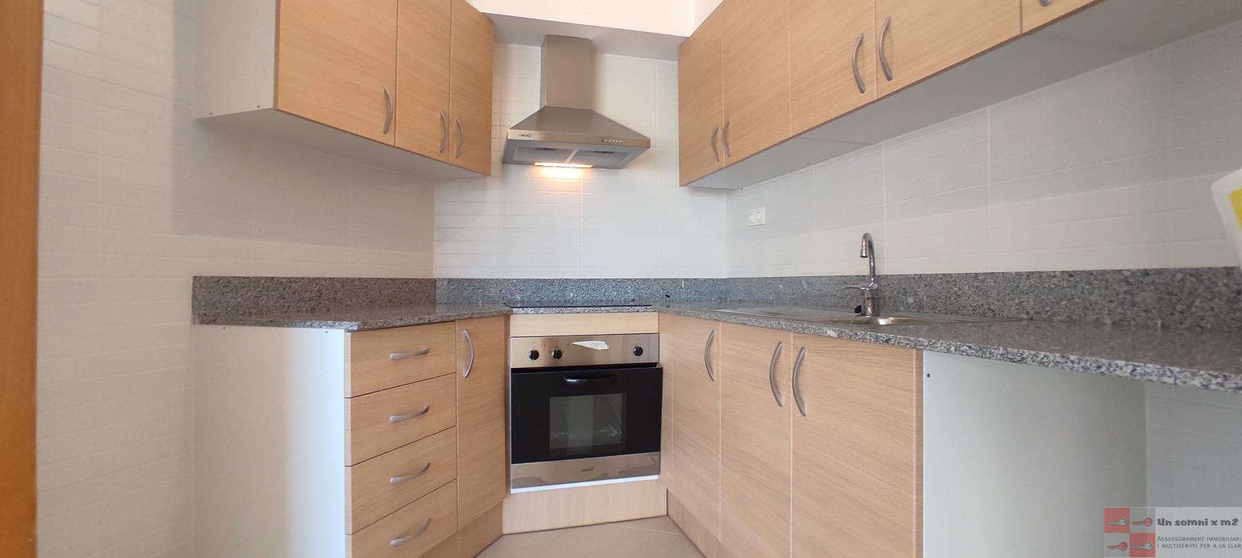 For rent of flat in Piera