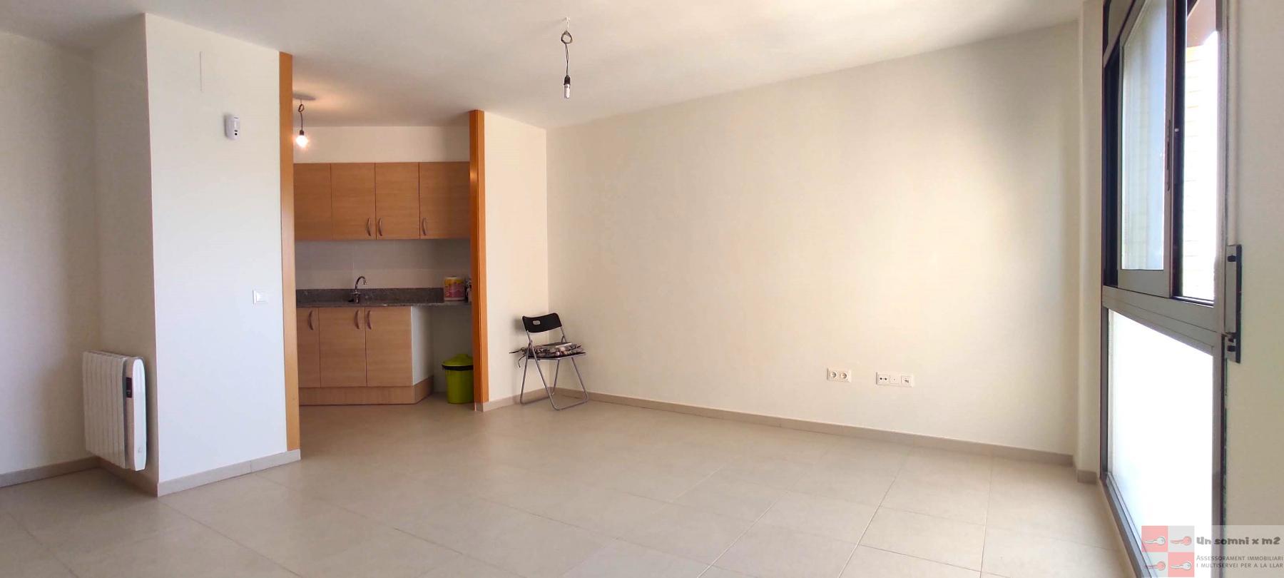 For rent of flat in Piera