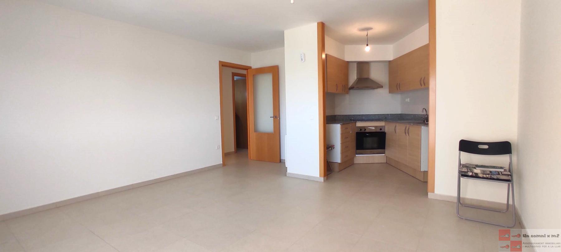 For rent of flat in Piera