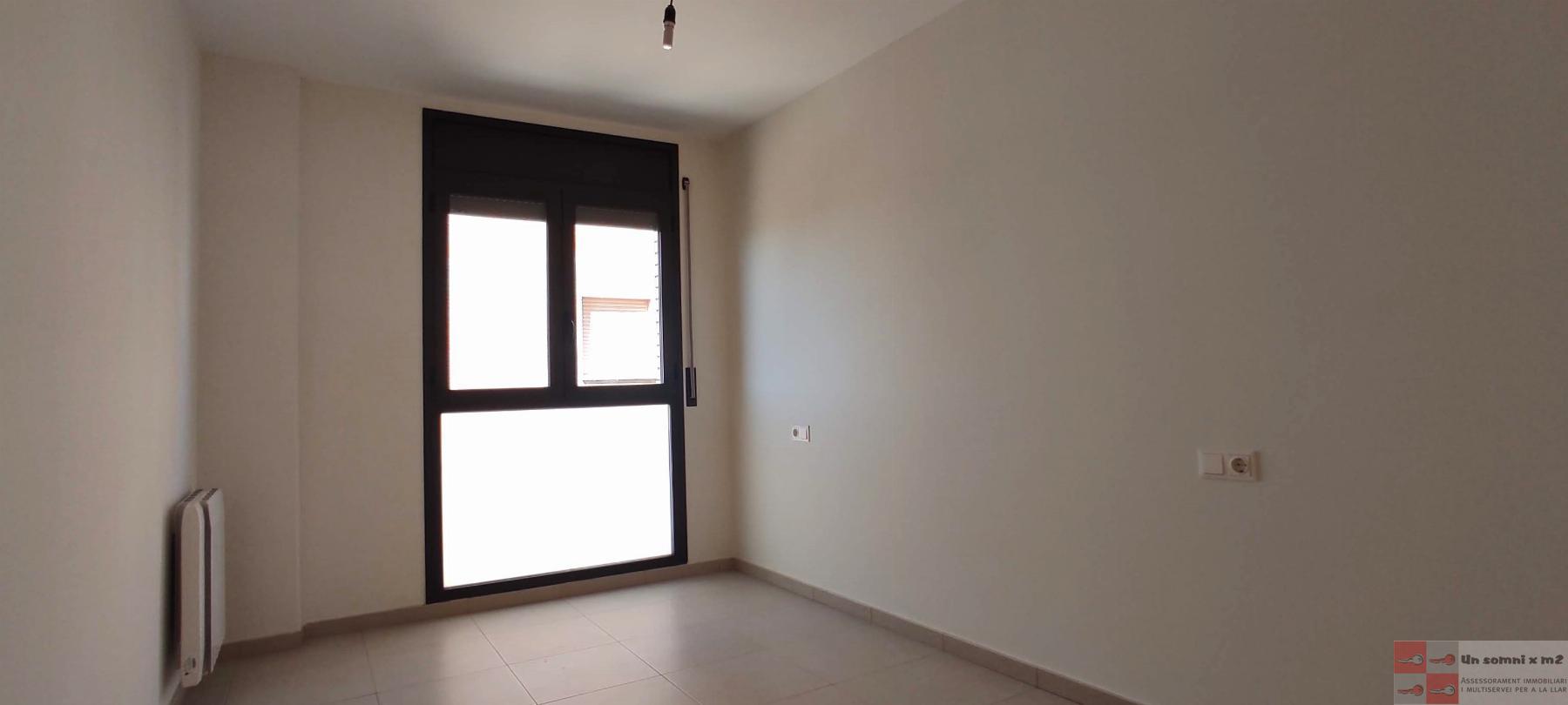 For rent of flat in Piera