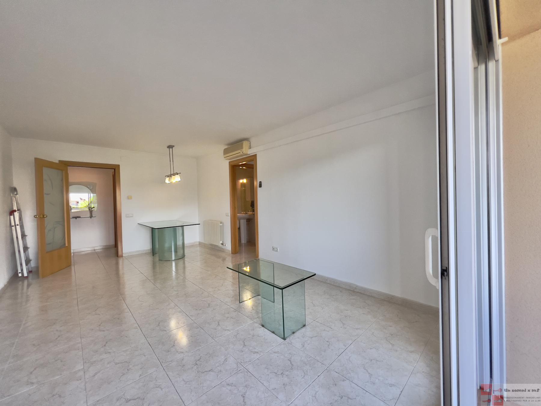 For sale of flat in Piera