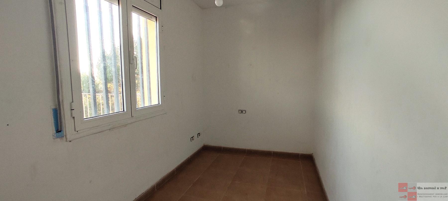 Venda de casa a Mediona