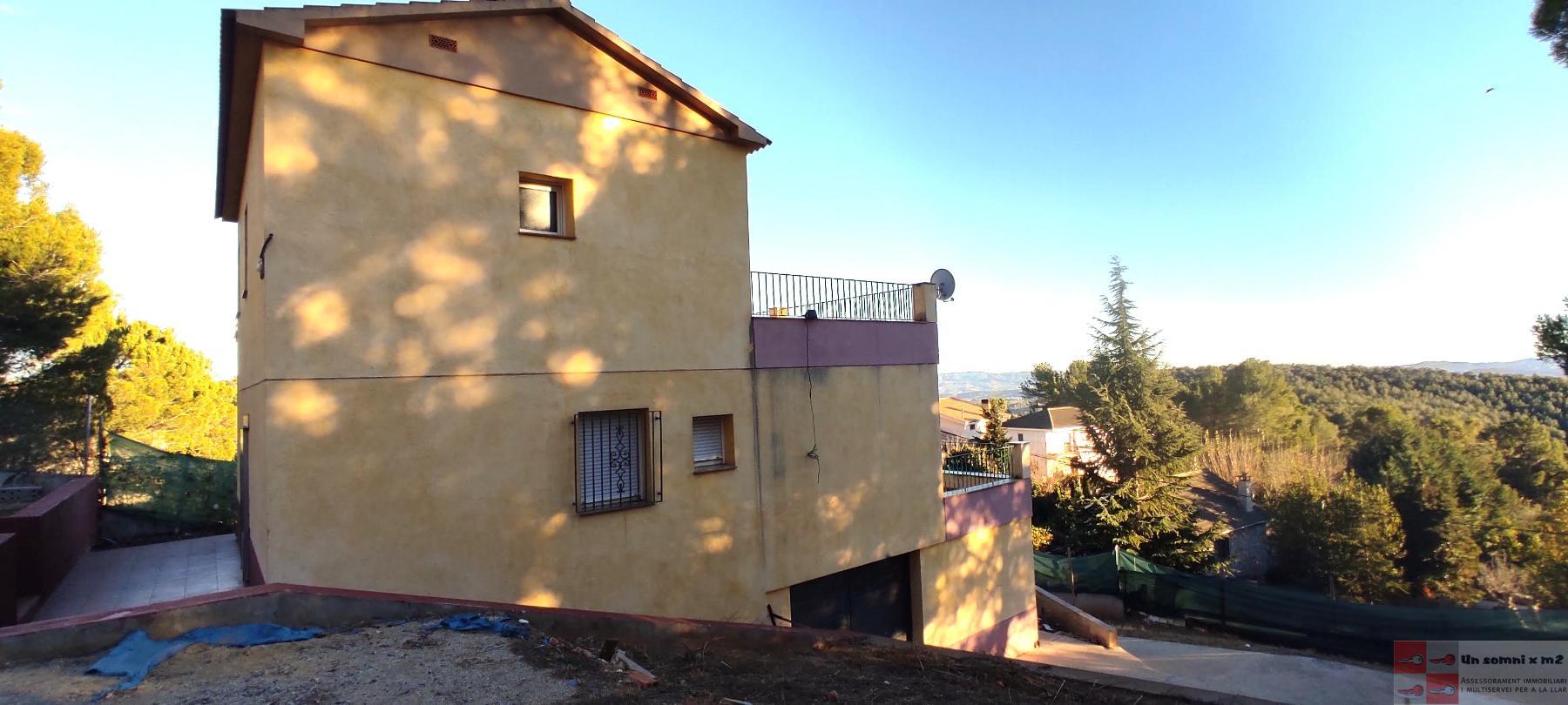 For sale of house in Mediona
