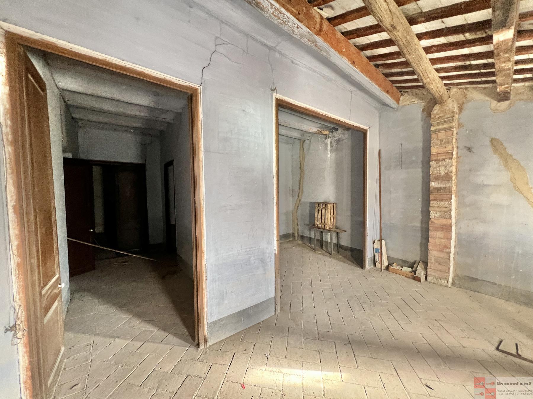For sale of building in Masquefa