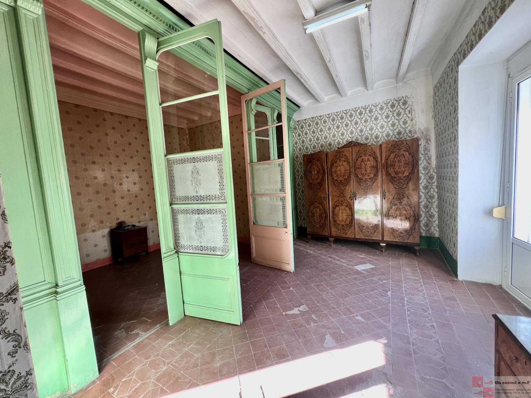For sale of building in Masquefa