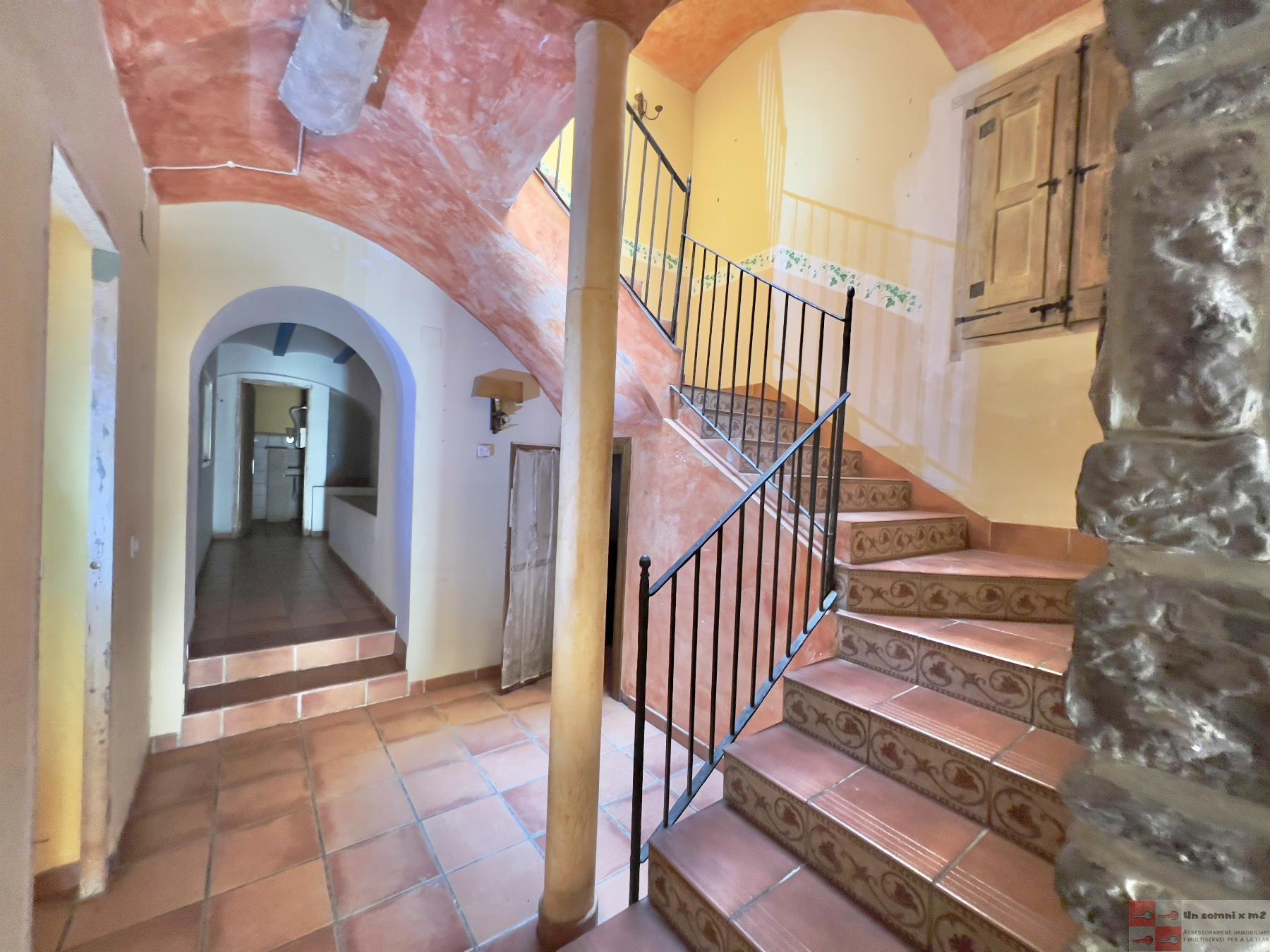 For sale of house in Vallbona d Anoia