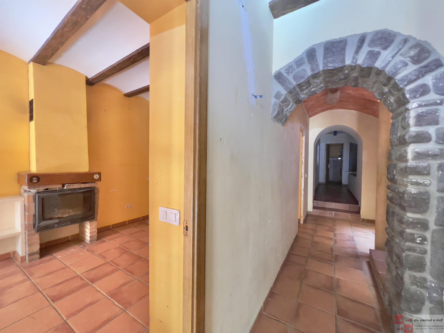 For sale of house in Vallbona d Anoia