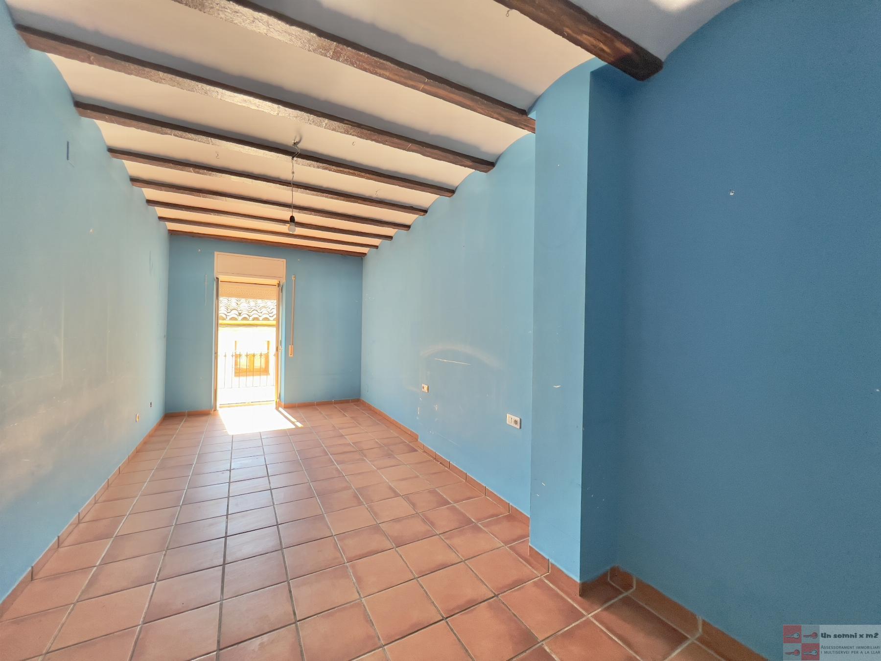 For sale of house in Vallbona d Anoia