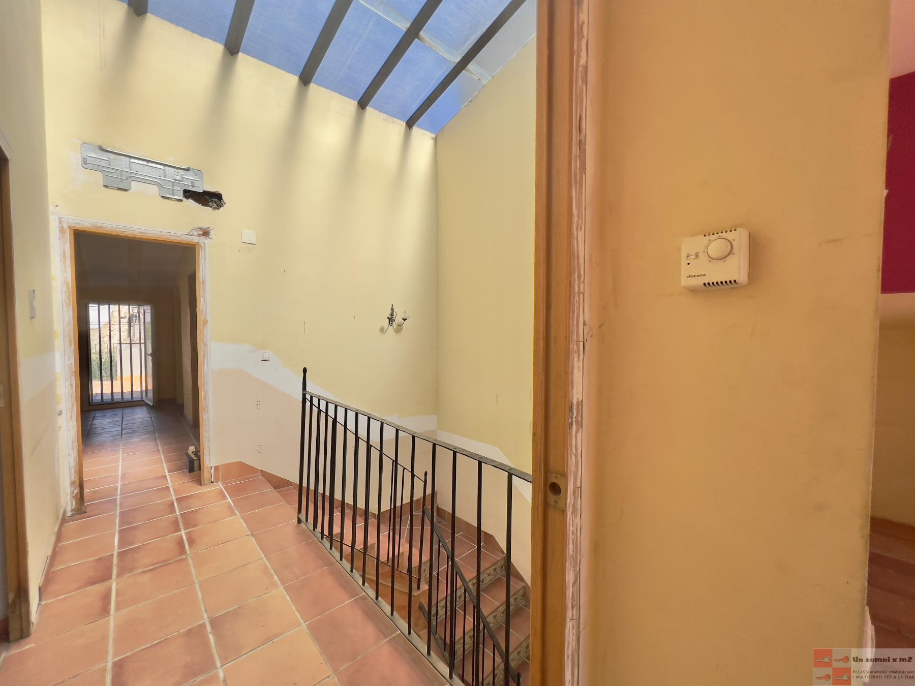 For sale of house in Vallbona d Anoia