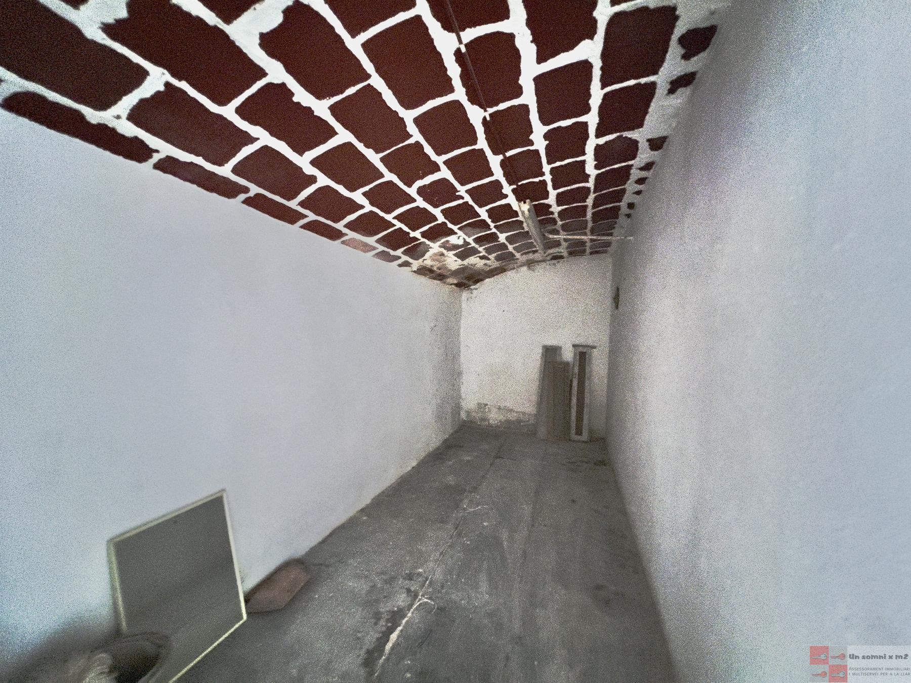 Lloguer de local comercial a Piera