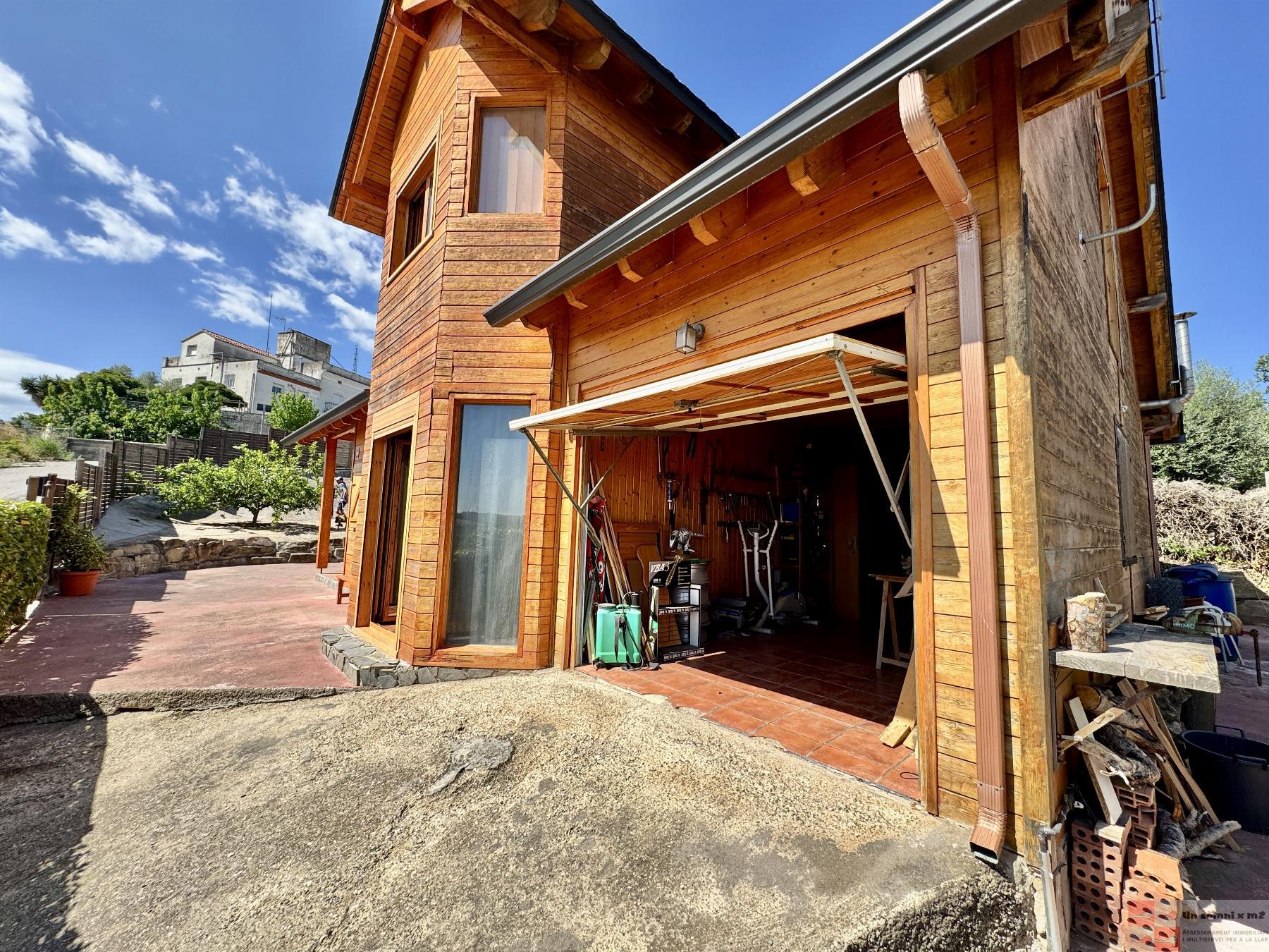 For sale of house in Piera
