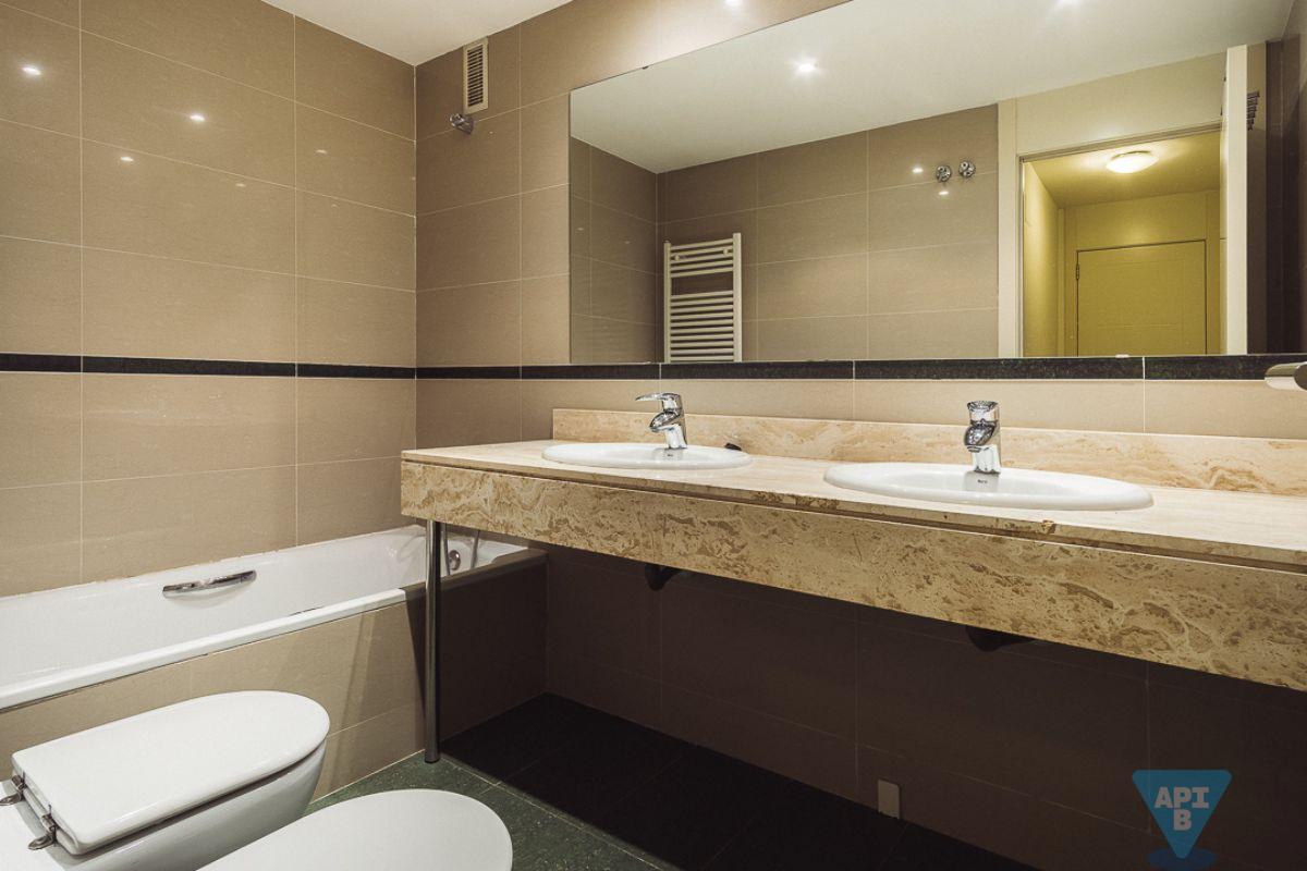 For sale of flat in Boadilla del Monte