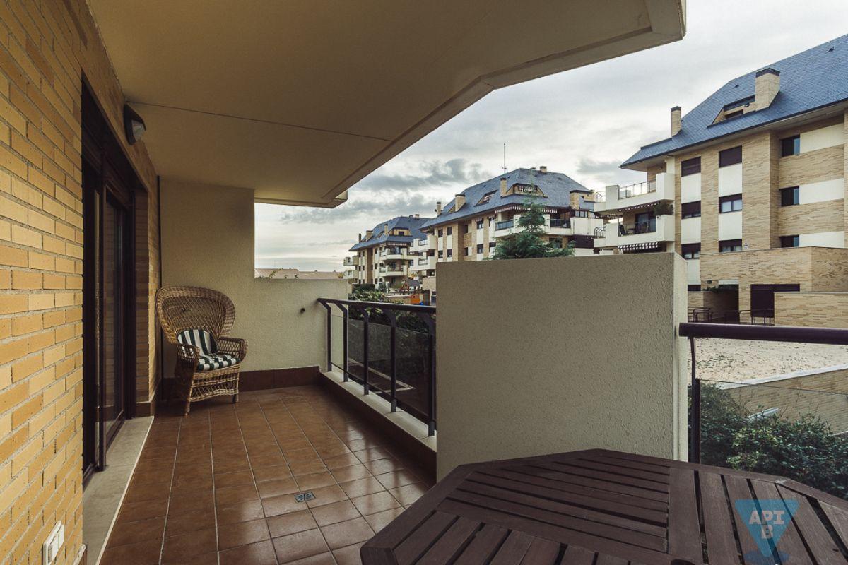 For sale of flat in Boadilla del Monte