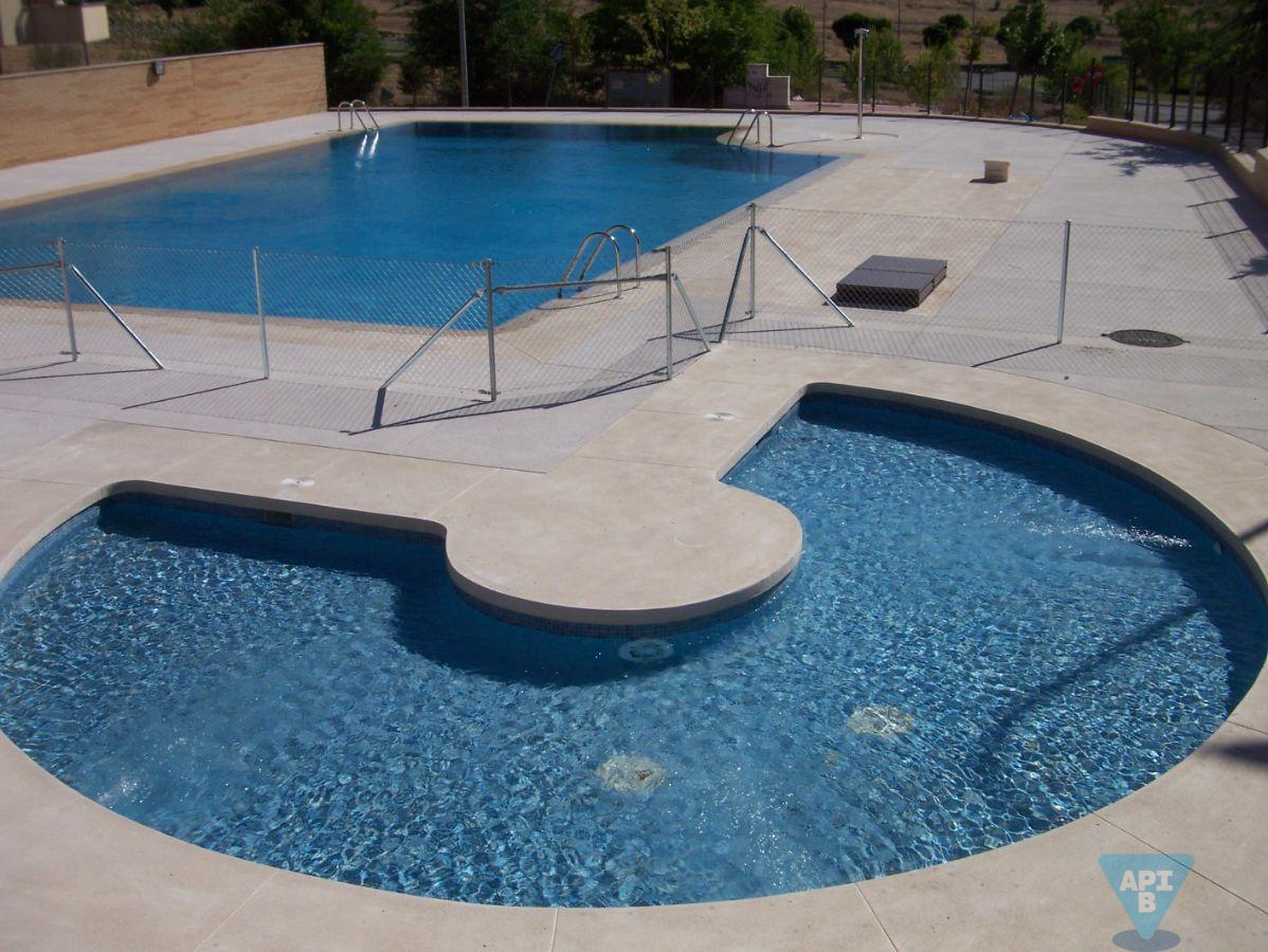For sale of flat in Boadilla del Monte