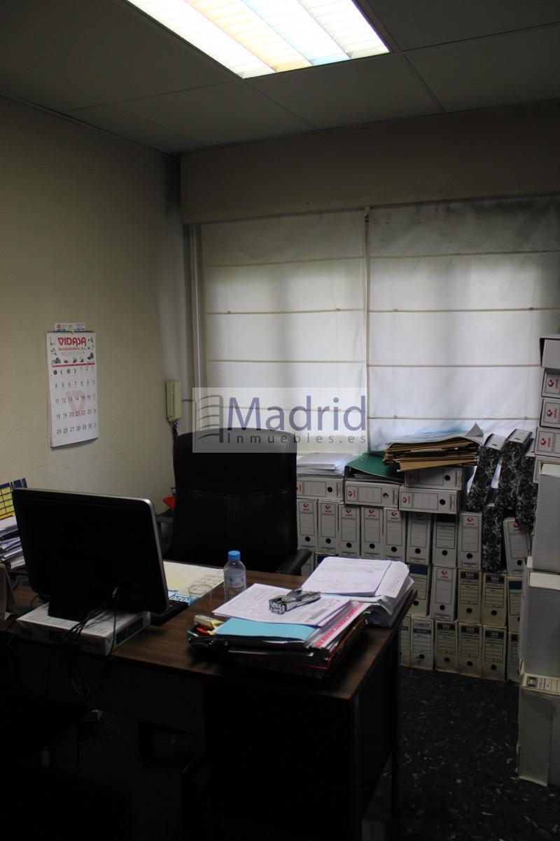 For sale of office in Madrid