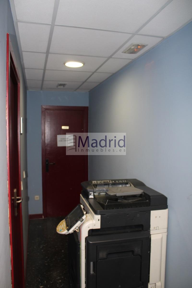 For sale of office in Madrid