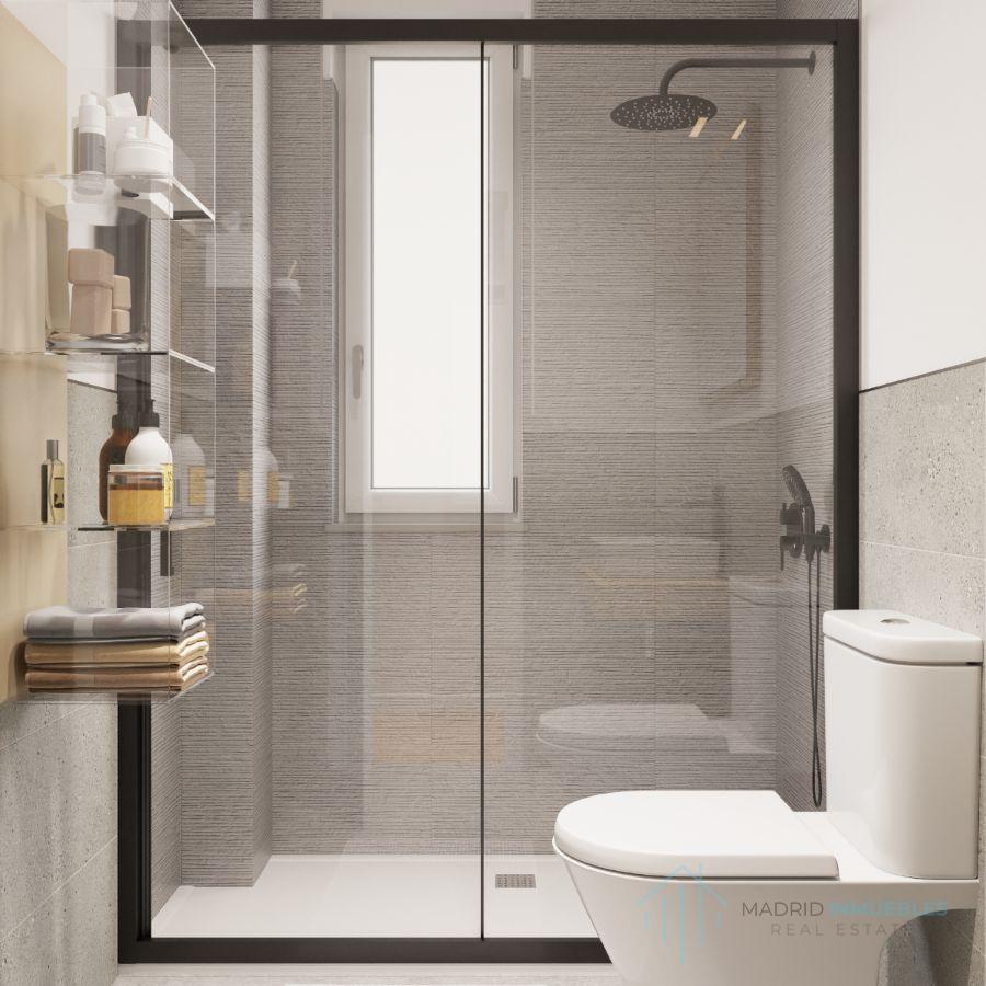 For sale of flat in Madrid