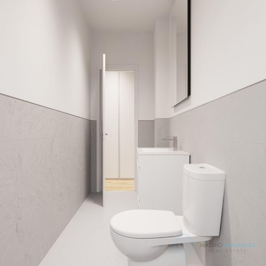 For sale of flat in Madrid