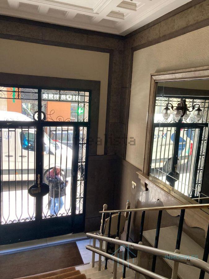 For sale of flat in Madrid