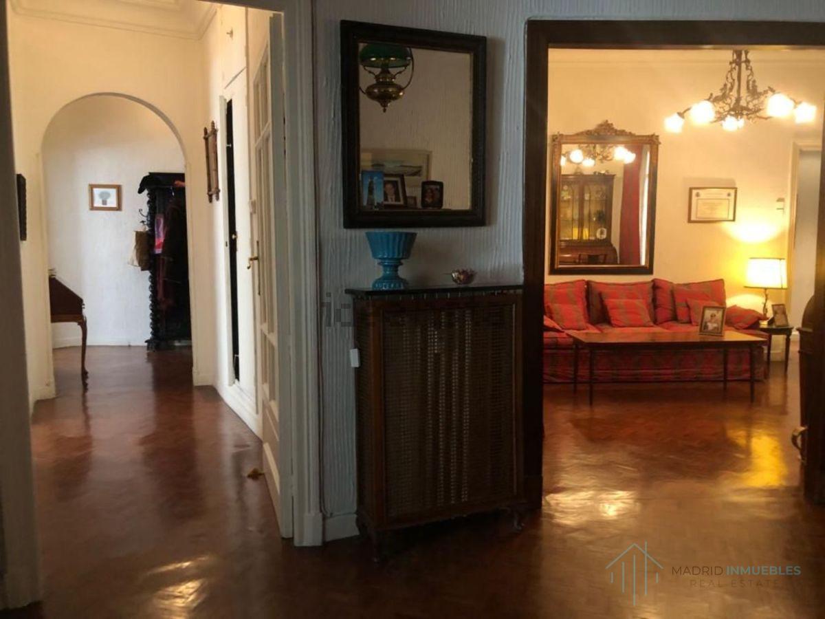 For sale of flat in Madrid