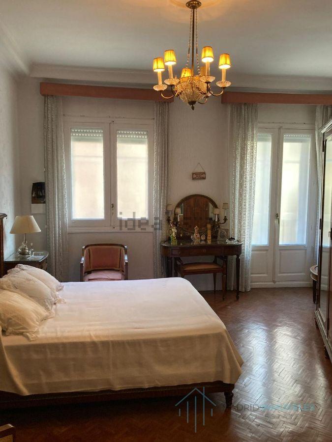 For sale of flat in Madrid