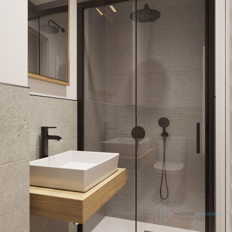 For sale of flat in Madrid