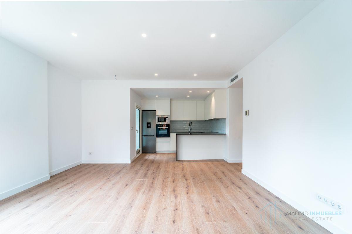 For sale of flat in Madrid