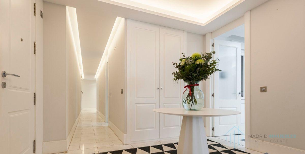 For sale of flat in Madrid