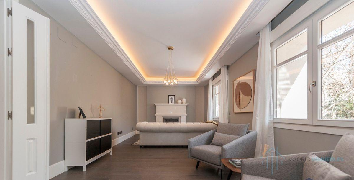 For sale of flat in Madrid