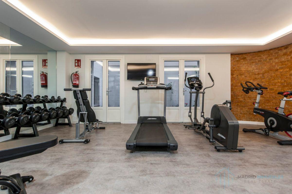 For sale of flat in Madrid